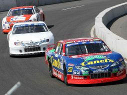 Jorge Goeters se queda con la 'Pole position' en la octava fecha de la Nascar México Series 2010. MEXSPORT  /