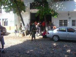 Al sitio arribó personal del Ejército Mexicano, de la Policía estatal, Municipal  y peritos del IJCF. M. PATIÑO  /