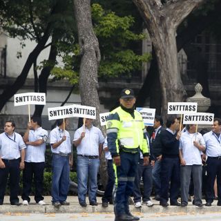 Un suspenso, el precio de compra de Mexicana