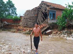 Las autoridades han prohibido la búsqueda de los 330 desaparecidos . REUTERS  /
