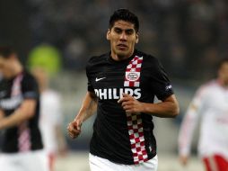 Carlos Salcido podría ser fichado por el Liverpool. MEXSPORT  /