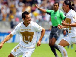 Dante López fue autor de dos de los cuatro goles con los que triunfó el Pumas. NOTIMEX  /
