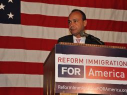 El congresista demócrata, Luis Gutiérrez. ESPECIAL  /