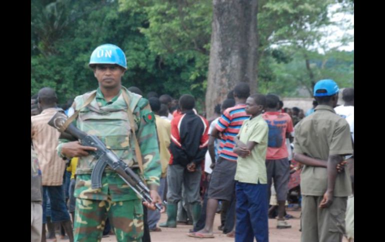 En los siete años que ha durado el conflicto, 300 mil personas han muerto y 2.7 millones han sido desplazadas. AFP  /