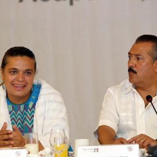 Beatriz Paredes arremete contra los priistas desleales