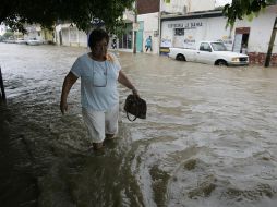 El huracán Frank comienza a hacer estragos. NTX  /