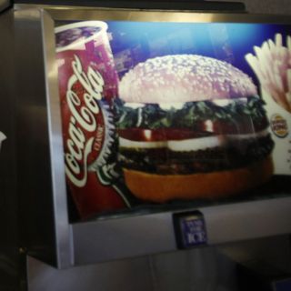 Bajan utilidades de Burger King