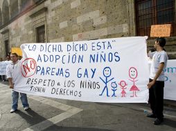 El fallo de la SCJN sobre las bodas gay ha desatado una gran polémica, que ahora el IMSS deberá enfrentar. EFE  /