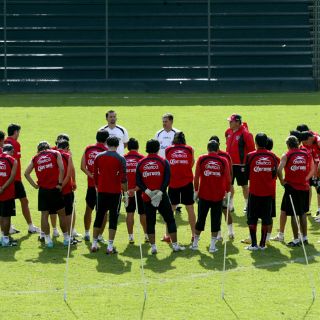 Borrón y cuenta nueva, dice Osorno