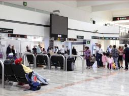 Los sobrecargos aseguran que sus pretenciones económicas no evitan una solución que dé viabilidad a Mexicana de Aviación. EL UNIVERSAL  /