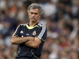 Mourinho asegura que Inglaterra no ganará mientras Capello este al frente. REUTERS  /