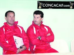 José Manuel de la Torre (der.), técnico del Toluca. MEXSPORT  /