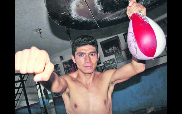 Jorge Solís peleará el 4 de septiembre en la Universidad de Guadalajara. ESPECIAL  /