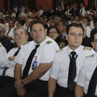 Mexicana a punto de parar operaciones