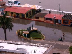 El desfogue de las presas Temascal y Cerro de Oro sobre el afluente del Papaloapan, al alcanzo el 85%. NTX  /