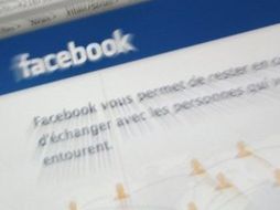 Alrededor de un 20 por ciento de personas de entre 50 y 64 años afirma ingresar a la web diariamente. AFP  /