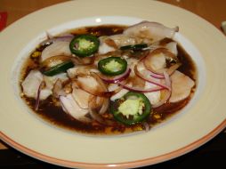 Plátano macho, jaibas y mariscos acompañan los platos principales, no como adorno sino como parte del platillo.G.RODRÍGUEZ  /