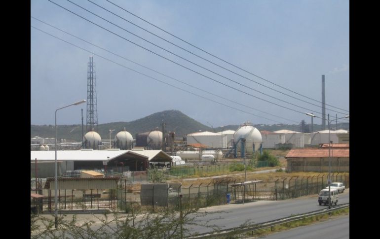 Angelo Meier, líder del sindicato de la refinería, dijo que Isla estaría operando normalmente en octubre. ESPECIAL  /