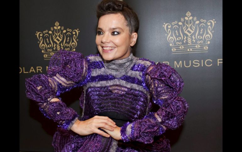A Björk se le reconoce su marca indeleble en el pop y la cultura moderna. EFE  /