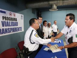 Los elementos que rechazaron el ofrecimiento de dinero son:  Aldo César Larios, José Víctor Manuel Díaz  y uan Valdemar Vargas. A. CAMA  /