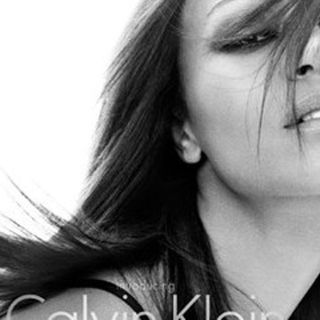 Zoe Saldana desborda sensualidad