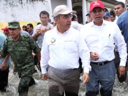 El Presidente Felipe Calderón visita Tlacotalpan, Veracruz, y se solidariza con las familias de la comunidad.  /