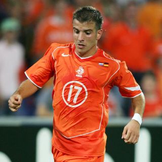 Tottenham confirma a Van der Vaart