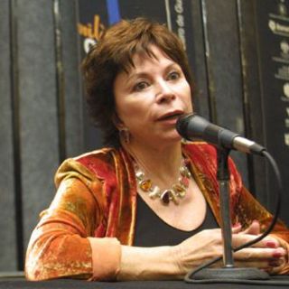 El Premio Nacional de Literatura 2010  de Chile galardona a Isabel Allende