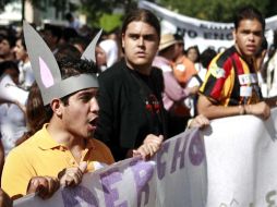 Por tercera ocasión en la semana, estudiantes de la UdeG salieron a las calles para exigir más recursos para la institución. E PACHECO  /