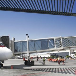 Grupo Asur reporta baja en tráfico de pasajeros