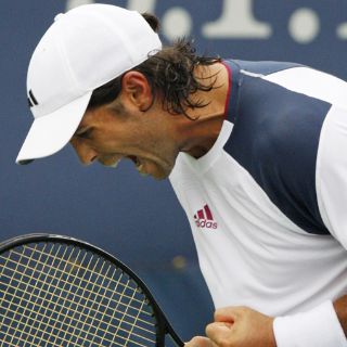 Verdasco gana por  la vía rápida