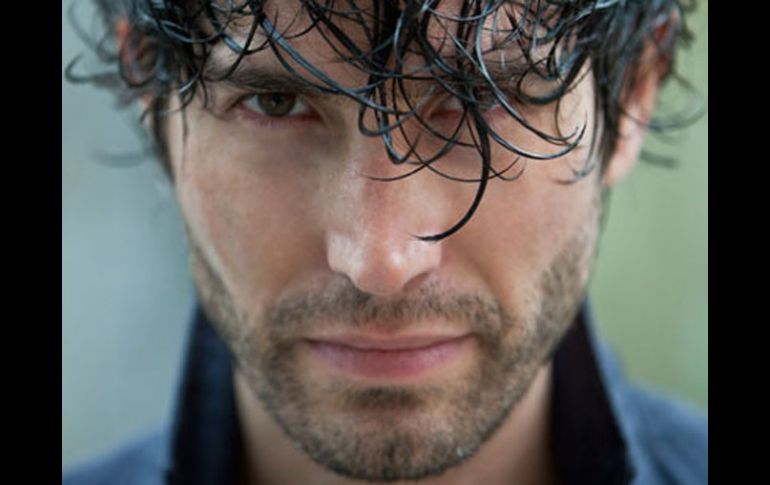 Promociona los temas 'Perder para encontrar' y 'Calaveras'. BENNY.TV  /