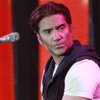 ''El Potrillo'' lidera nominaciones a Premios Oye!