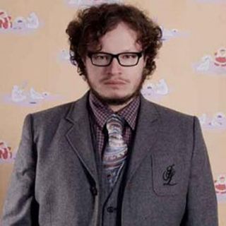 Leonel García escribirá canciones para niños