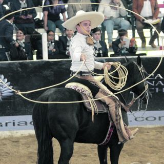 Se disputó la charreada de más de mil puntos