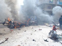 Momento en que explota una de las bombas contra un templo chiíta, en la ciudad Quetta. NTX  /