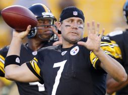 El quarterbacks Ben Roethlisberger,en entrenamiento con  los Acereros de Pittsburgh.AP  /