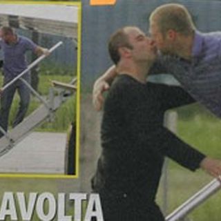 John Travolta, en escándalo gay