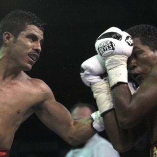 Omar Niño retiene título minimosca