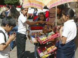Hacer una lista específica significaría dejar fuera alimentos regionales que también son nocivos para la salud. ARCHIVO  /