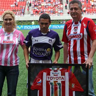 Da Vergara reconocimiento a Morales