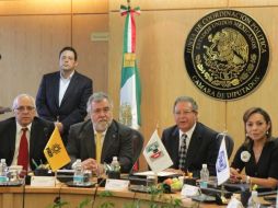 Los líderes de las bancadas politicas en la reunión. EL UNIVERSAL  /