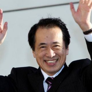 Primer ministro Kan conserva amplia ventaja sobre Ozawa en las encuestas