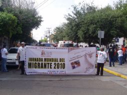 Migrantes de centroamericanos marcharon por calles de Nuevo Laredo, para celebrar juntos y unidos la Jornada del Migrante. EL UNIVERSAL  /
