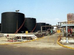 Habría explotado un compresor de una planta de Coque de la refinería. ARCHIVO  /