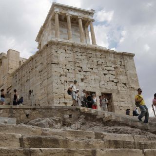 Es reconstruido el templo griego de Atenea