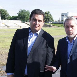 Evade Vielma hablar sobre presuntas irregularidades en su elección