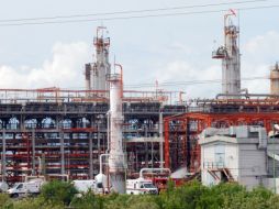 La refinería de Cadereyta, está ubicada a 37 kilómetros al oriente de Monterrey. AFP  /