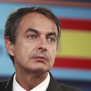 Dejar las armas, única salida de ETA: Zapatero