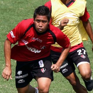 Hebert Alférez y Jorge Achucarro se encaran en la práctica